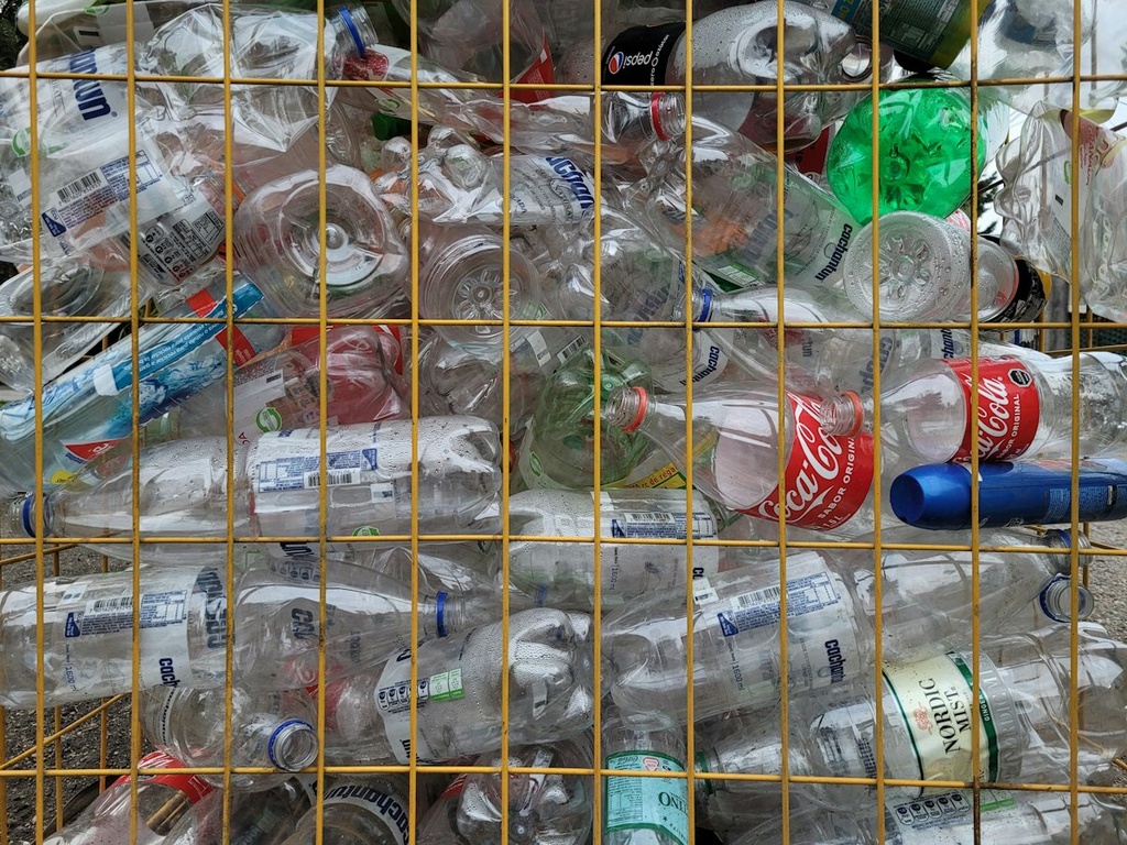 Plastic Recycling Plant – Feasibility Study (Basic, Arabic)